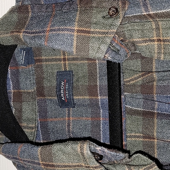 Men's button down - Picture 2 of 4
